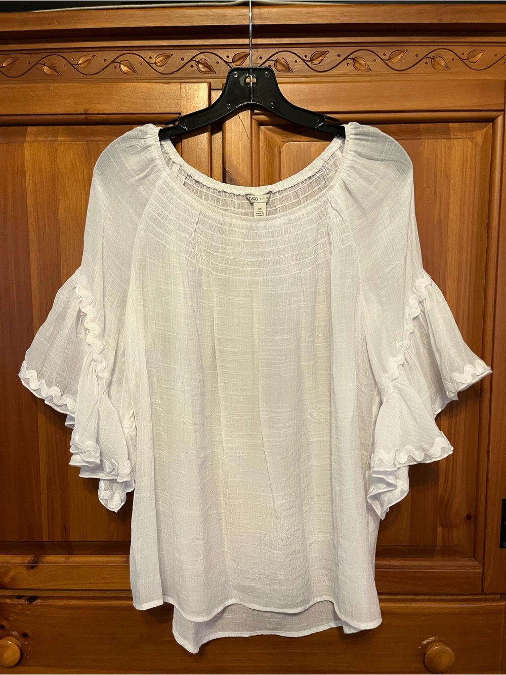 Cato Boho White Ruffled Sleeve Women’s Peasant Top Medium